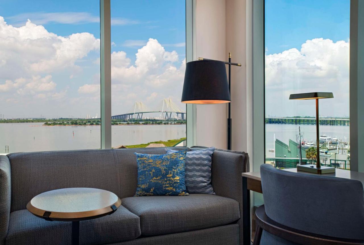 Отель Hyatt Regency Baytown-Houston Экстерьер фото