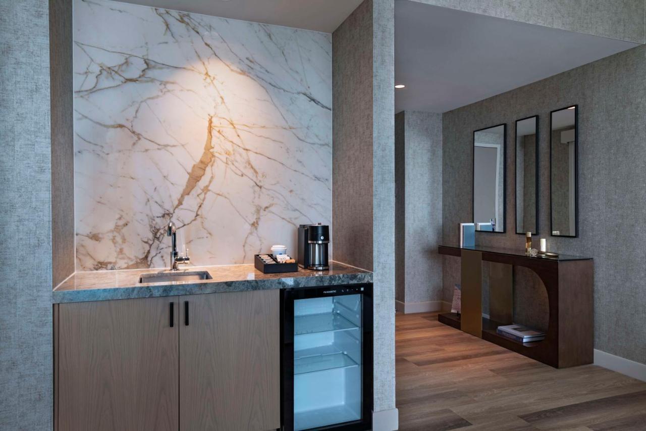 Отель Hyatt Regency Baytown-Houston Экстерьер фото